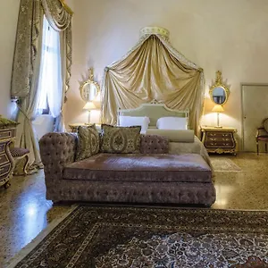 Palazzo Ca' Bernardo By Francesco Molon Venice